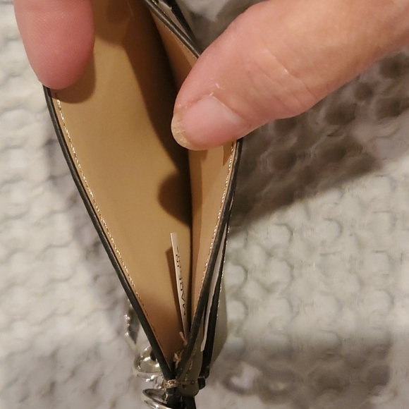 NWOT Nine West Card ID holder with Key Chain - Picture 3 of 3